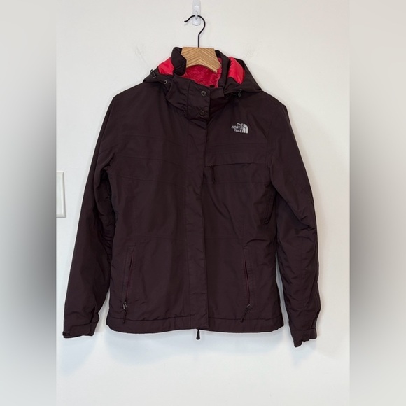 The North Face women’s insulated winter jacket , sz : medium - Picture 1 of 8